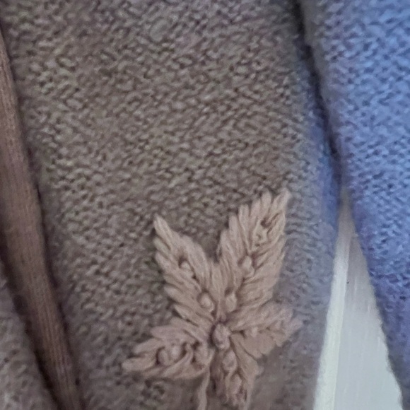 Cabela's Size L Lavender Pockets Wool Button-Up Cardigan Embroidery NWOT - Picture 3 of 11